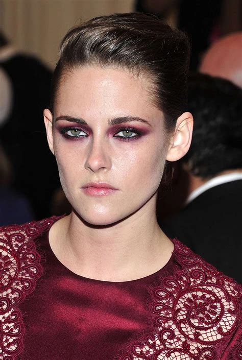 kristen stewart eye makeup.